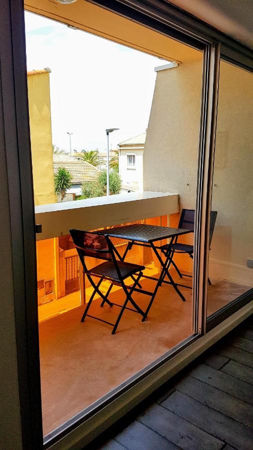 Studio à Palavas les pieds dans l'eau! Apartamento Exterior foto